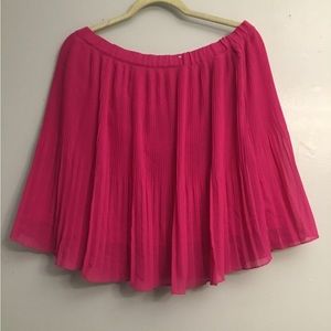 Old navy pleated skirt